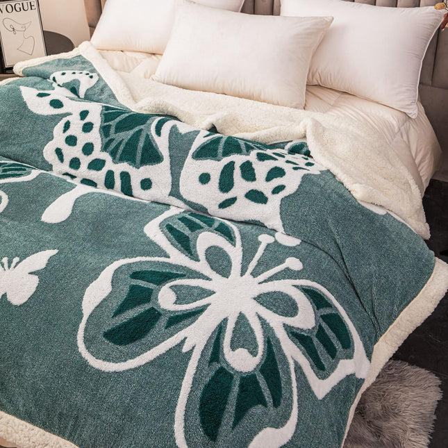 Patura Groasa Cocolino - Pufoasa cu Blanita, model Fluturasi 3D 200x230cm Cod PCJ08