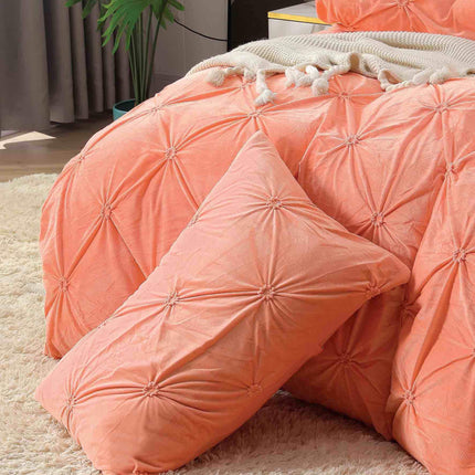 Lenjerie Pat Dublu din Catifea,Brodata cu Pliuri -Premium Deluxe - Roz Piersica - Casa Super