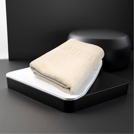 Prosop de Lux 70x130 100% Bumbac Pieptanat 650 g/mp- Crem - Casa Super