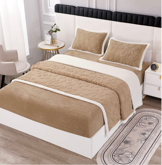 Lenjerie de Pat Cocolino cu Blanita, 4 piese, cearsaf cu elastic - Cod LCP04 - Cappuccino