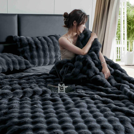 Lenjerie Premium Pentru Pat Dublu Blanita de Iepure 6 Piese | Negru Ametist - Casa Super