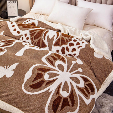 Patura Groasa Cocolino - Pufoasa cu Blanita, model Fluturasi 3D 200x230cm Cod PCJ03