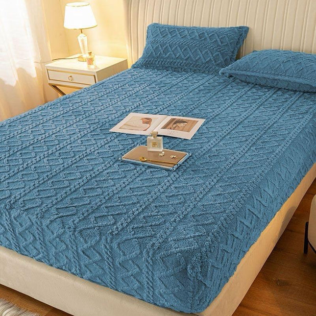 Set Husa Pufoasa de Pat Cocolino cu Elastic + 2 Fete de Perna - Albastru