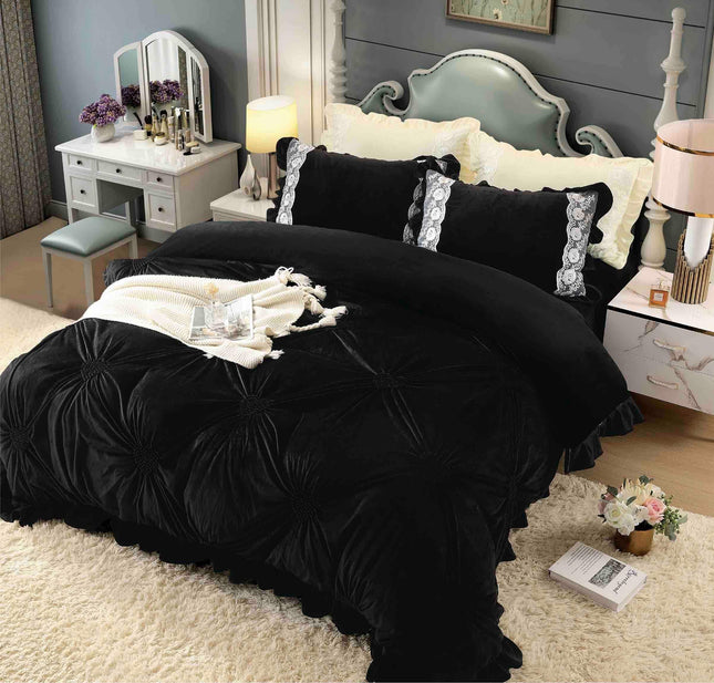 Lenjerie Pat Dublu din Catifea,Brodata cu Inimi -Premium Deluxe - Negru - Casa Super