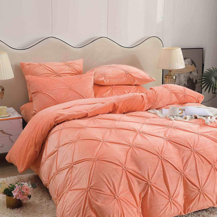 Lenjerie Pat Dublu din Catifea,Brodata cu Pliuri -Premium Deluxe - Roz Piersica - Casa Super