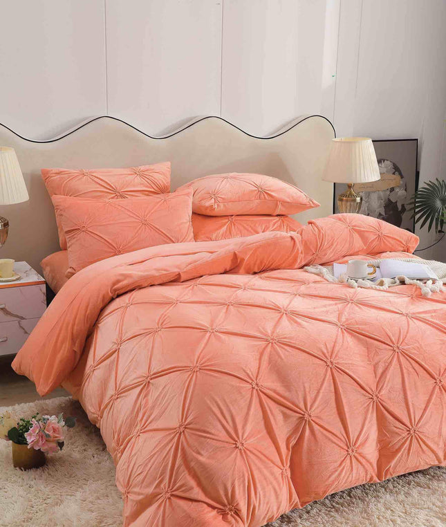 Lenjerie Pat Dublu din Catifea,Brodata cu Pliuri -Premium Deluxe - Roz Piersica - Casa Super