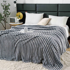 Patura Cocolino Pufoasa Cu Dungi - Cod DNG11 - Casa Super