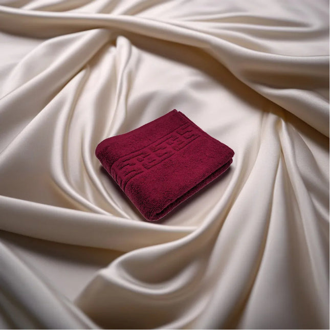 Prosop de Lux 50×90cm 100% Bumbac Pieptanat 650 g/mp-Bordo - Casa Super