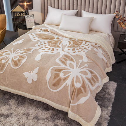 Patura Groasa Cocolino - Pufoasa cu Blanita, model Fluturasi 3D 200x230cm Cod PCJ07