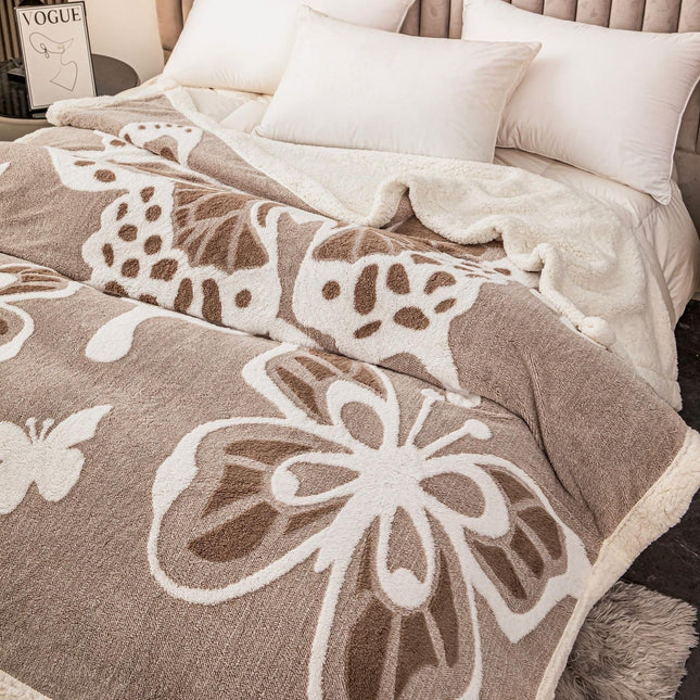 Patura Groasa Cocolino - Pufoasa cu Blanita, model Fluturasi 3D 200x230cm PCJ09