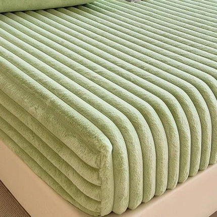 Husă Raiata de Pat,Groasa COCOLINO cu elastic + 2 fețe de pernă - Vernil | Cod RIT04