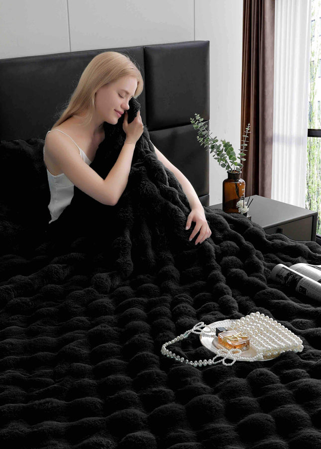 Lenjerie Premium Pentru Pat Dublu Blanita de Iepure 6 Piese | Negru Onix - Casa Super