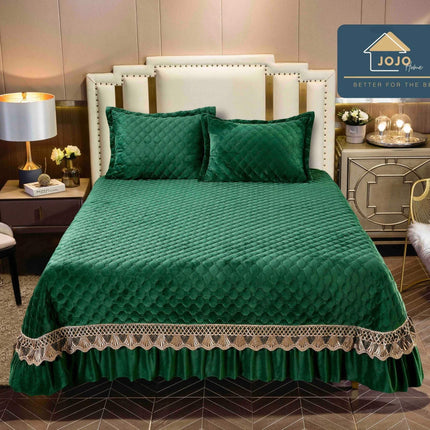 Set 3 Piese - Cuvertura Brodata din Catifea 230x250 cm + 2 Fete Perna | Cod CUV14 - Casa Super