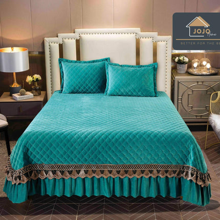 Set 3 Piese - Cuvertura Brodata din Catifea 230x250 cm + 2 Fete Perna | Cod CUV16 - Casa Super