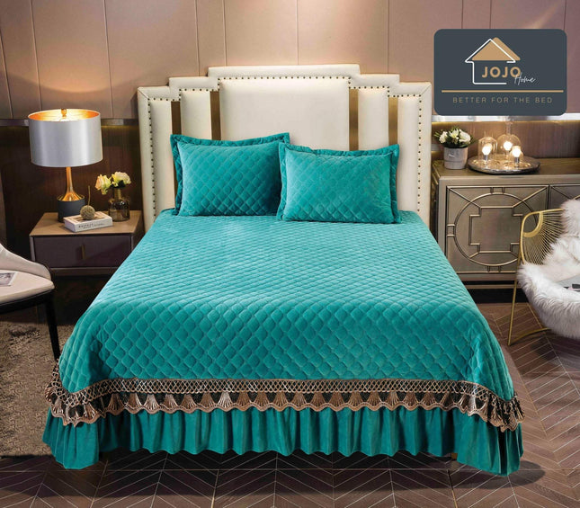 Set 3 Piese - Cuvertura Brodata din Catifea 230x250 cm + 2 Fete Perna | Cod CUV16 - Casa Super