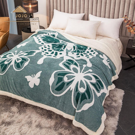 Patura Groasa Cocolino - Pufoasa cu Blanita, model Fluturasi 3D 200x230cm Cod PCJ08