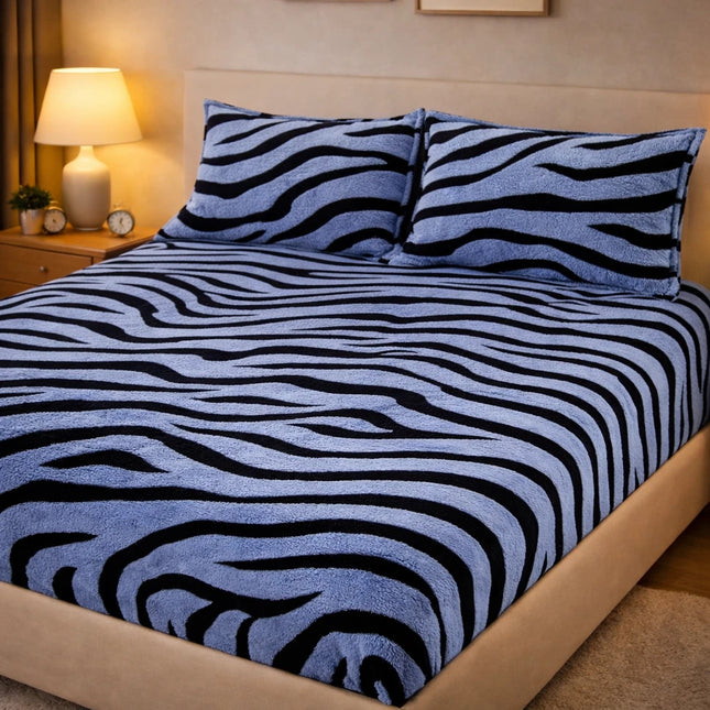 Husa de pat Cocolino cu elastic + 2 fete de perna, model zebra catifelat  COD : HP9