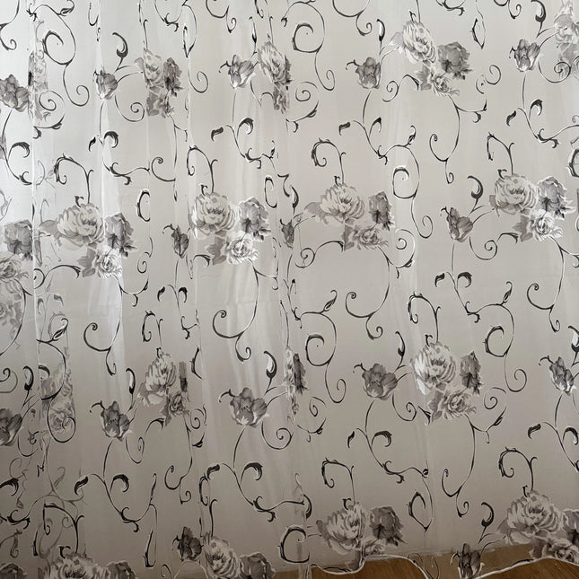 Perdea Organza Imprimata 2,7m x 4m - Gata Cusuta cu Tiv si Rejansa, Model Trandafiri Gri Cod PO2