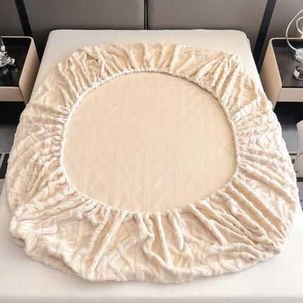 Set Husa Pufoasa de Pat Cocolino cu Elastic + 2 Fete de Perna - Crem