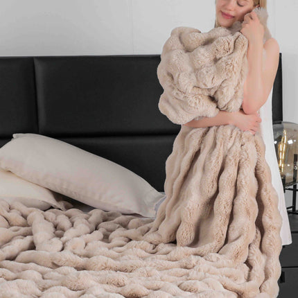 Patura Premium Din Blanita Artificiala de Iepure Cu fermoar 200x230 cm - Crem - Casa Super