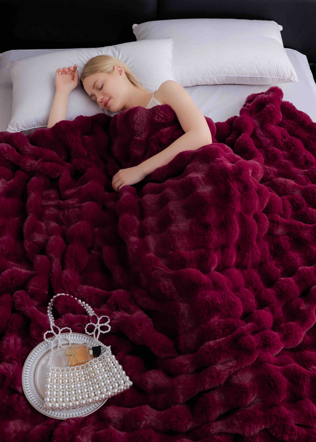 Patura Premium Din Blanita Artificiala de Iepure Cu fermoar 200x230 cm - Bordo Rubin - Casa Super